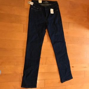 Levi’s Slight Curve Classic Straight Leg size 2